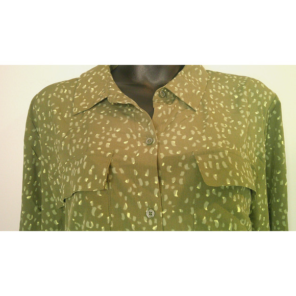 Evri Women's Button-down 1X Army Green Long Sleeve Blouse - Picture 2 of 7